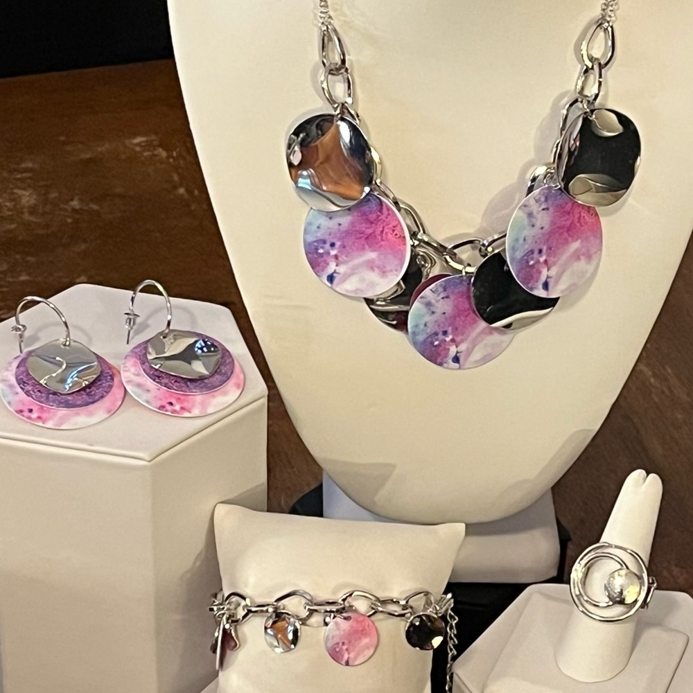 Elegant Pink and Silver Jewelry Set
